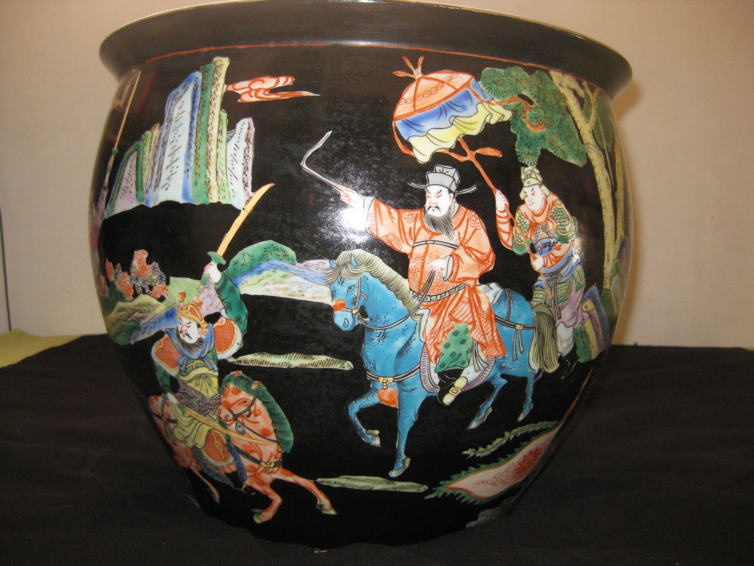 ANTIQUE HUGE CHINESE PORCELAIN FISH BOWL,19TH CENTURY, NR.
