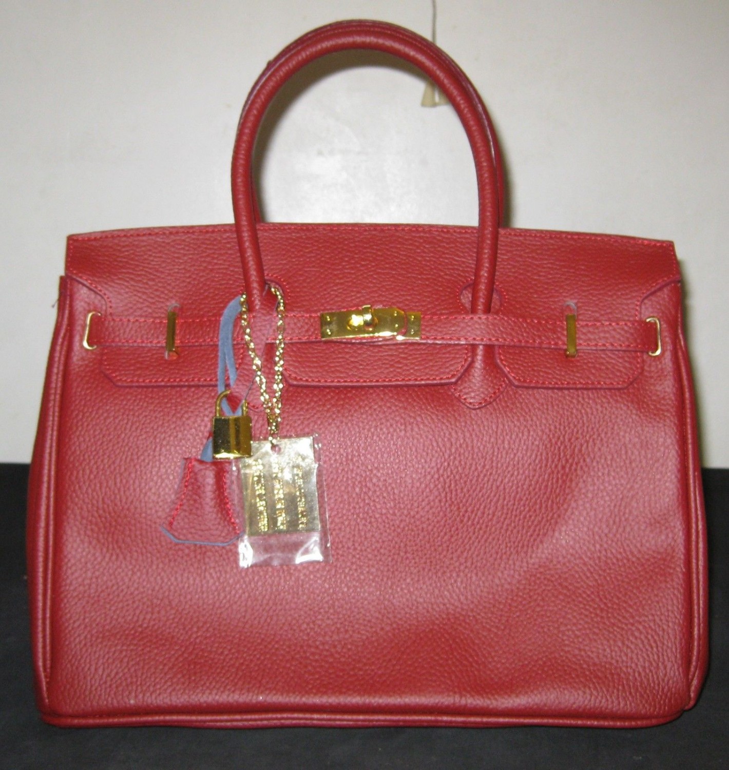 100% Italy Leather Hand Bag - Red Colors.